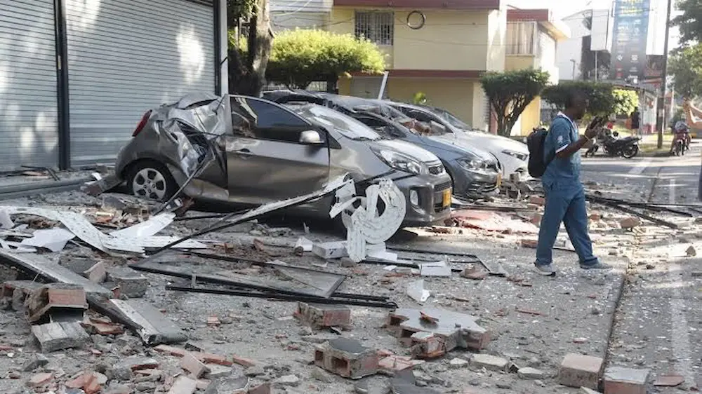 Terremoto en Colombia deja 21 muertos y edificios colapsados