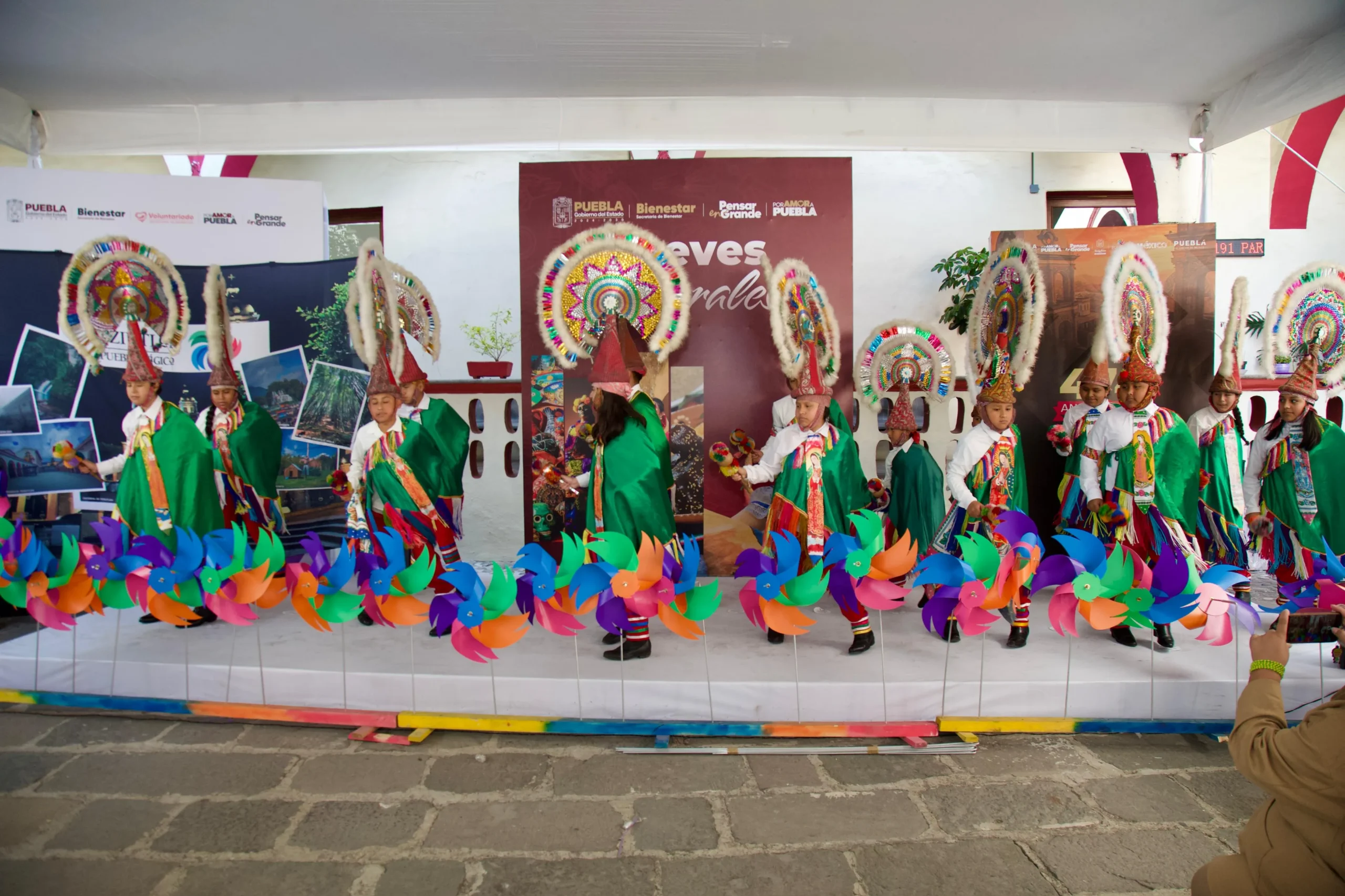 Arte, tradición y servicios para la ciudadanía en Jueves Cultural de Bienestar