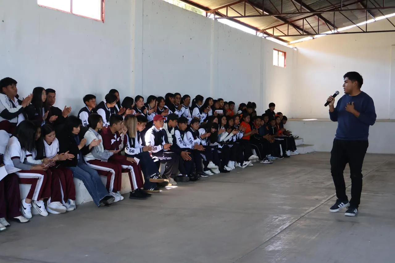 “El consumo que consume puede frenar tus sueños”: Juventud de Xiutetelco alza la voz por una vida libre de adicciones
