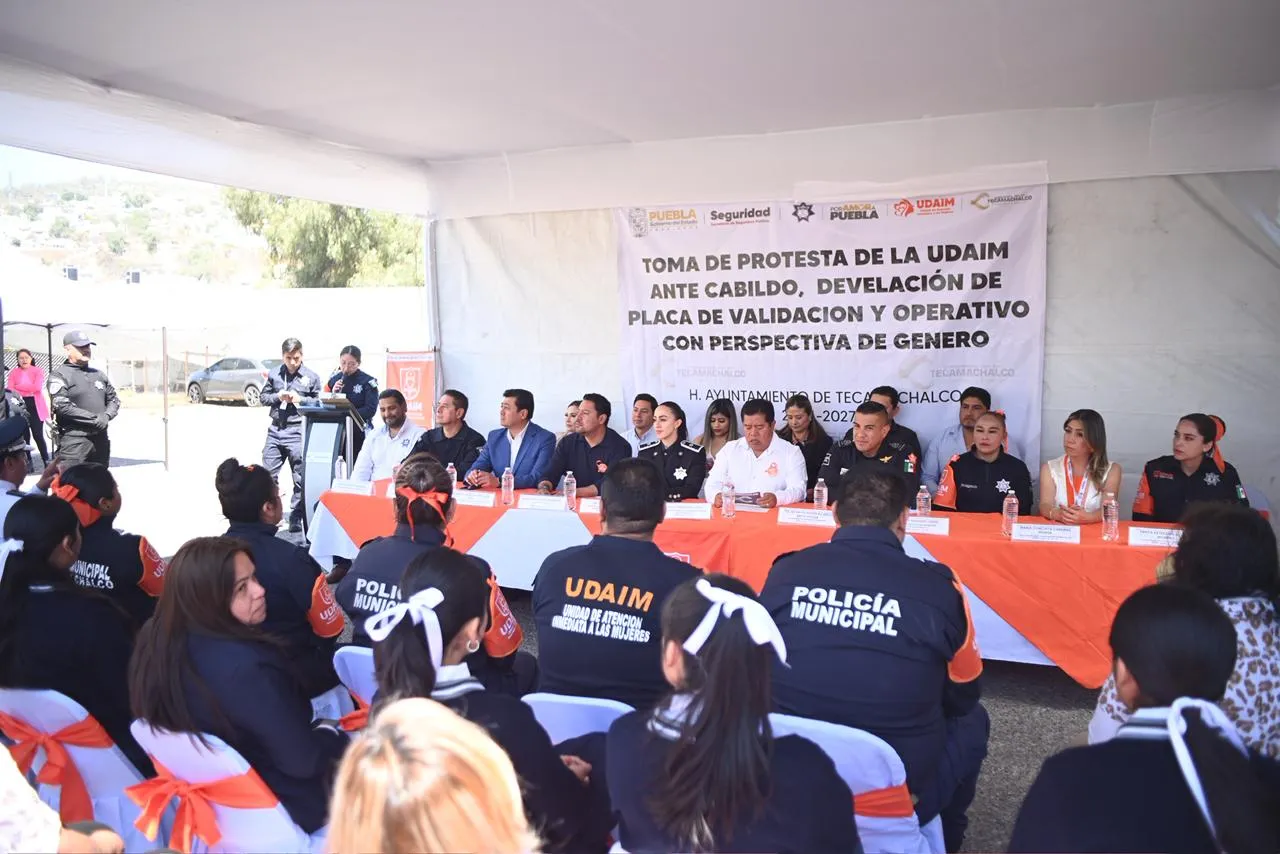 Villegas acude a la inauguración del techado de la Primaria Aquiles Serdán en Tecamachalco 