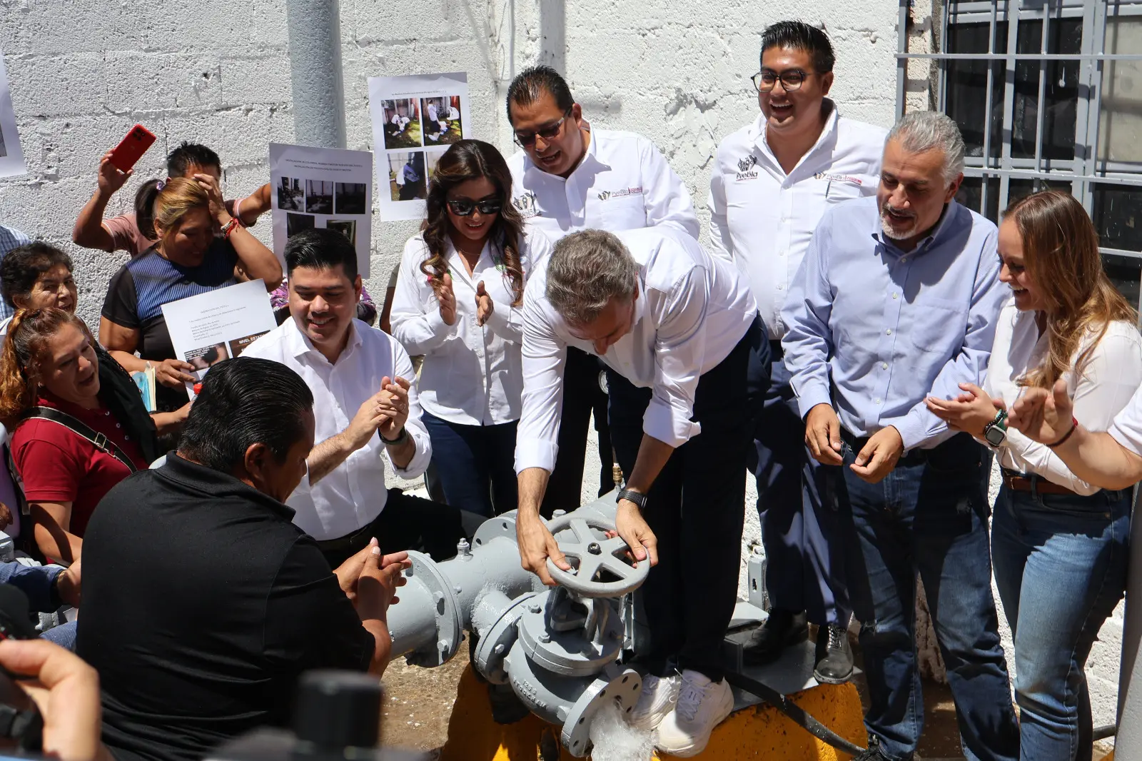 Con el respaldo de Pepe Chedraui, Jez Alcalá recupera el acceso al agua potable con rehabilitación de pozo en San Pablo Xochimehuacan