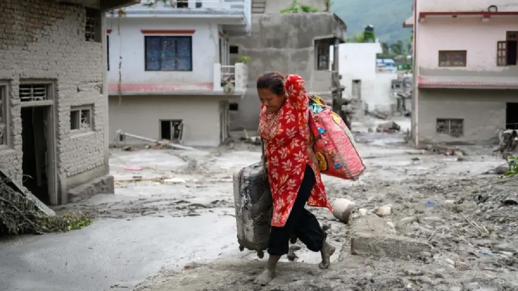 Inundaciones en Nepal dejan 1924 personas desaparecidas
