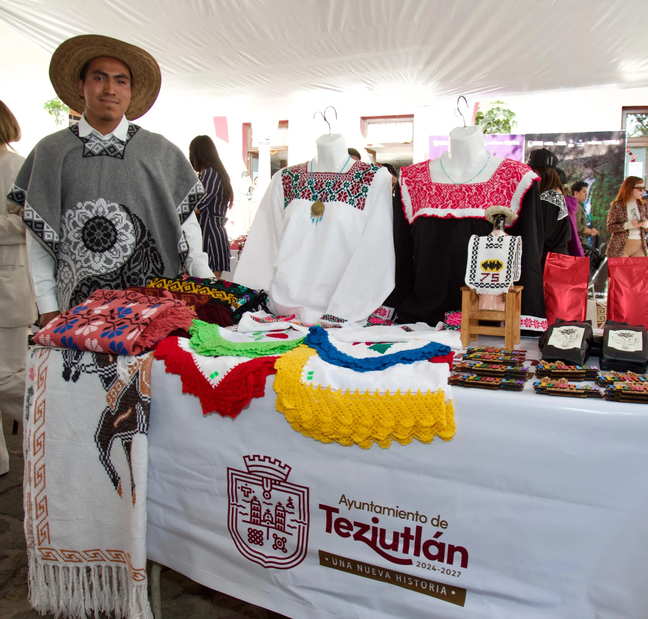 Arte, tradición y servicios para la ciudadanía en Jueves Cultural de Bienestar