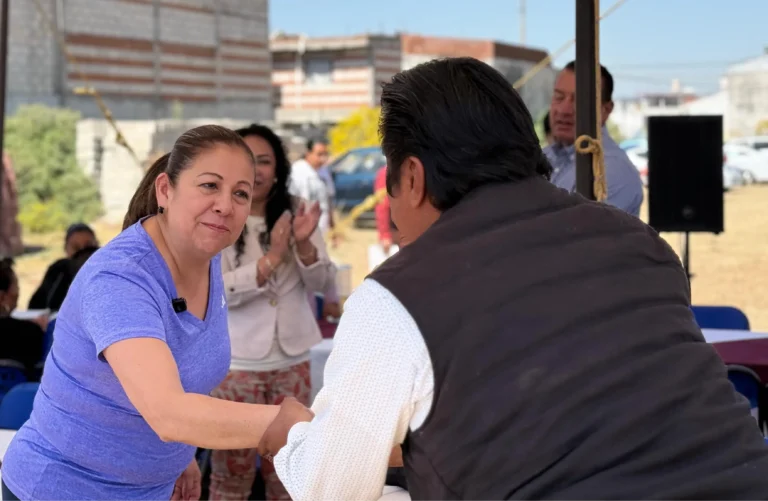 Trabajo en territorio, vital para entender necesidades, asegura Laura Artemisa
