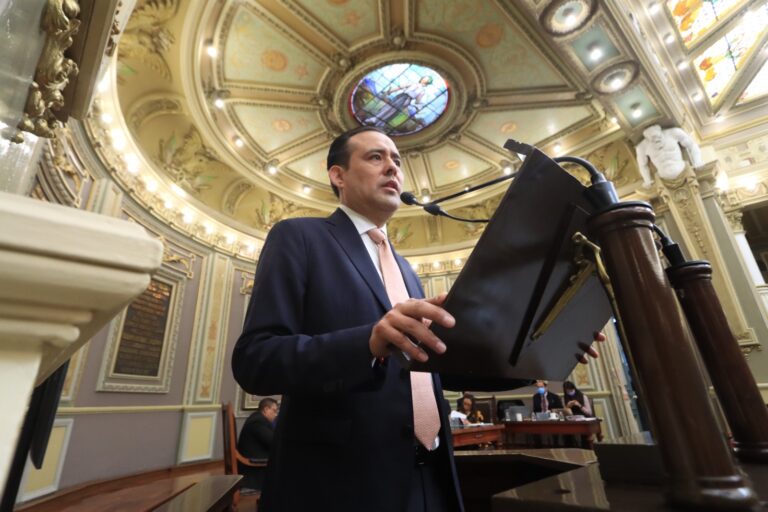 Puebla-Congreso-de-Puebla-Eduardo-Castillo