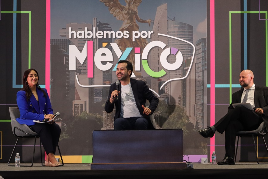 Máynez asegura luchar en conjunto con los jóvenes para transformar a México