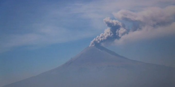 Sin caída de ceniza, el volcán Popocatépetl emitió 60 exhalaciones en las últimas horas