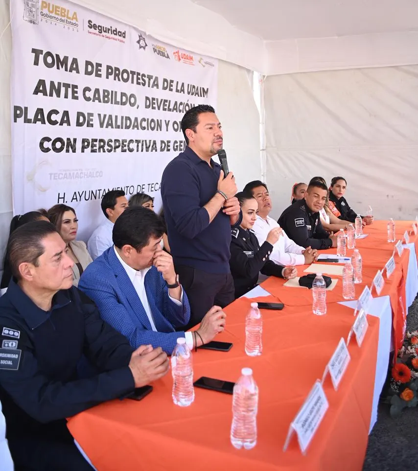 Villegas acude a la inauguración del techado de la Primaria Aquiles Serdán en Tecamachalco 