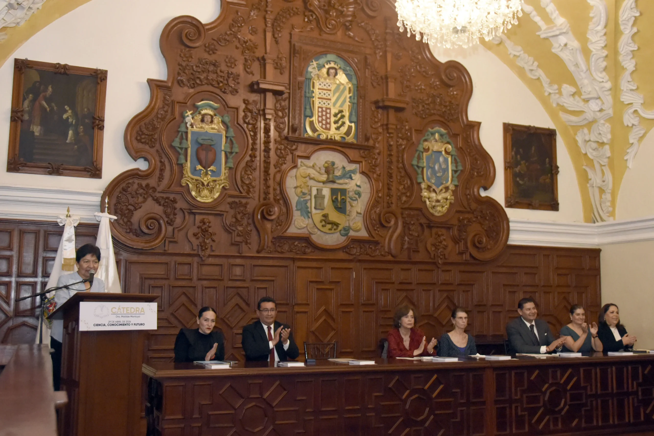 Se inaugura la Cátedra Magistral Dra. Matilde Montoya en el salón Barroco de la BUAP