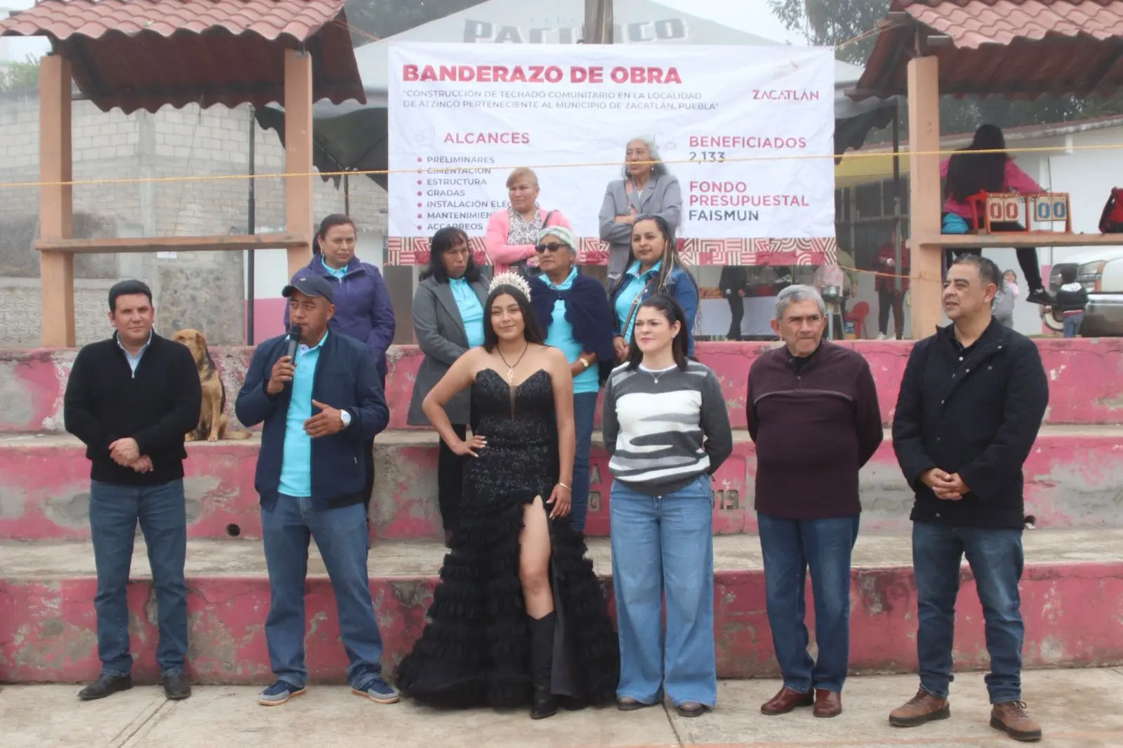 Ayuntamiento de Zacatlán inicia construcción de techado comunitario en Atzingo