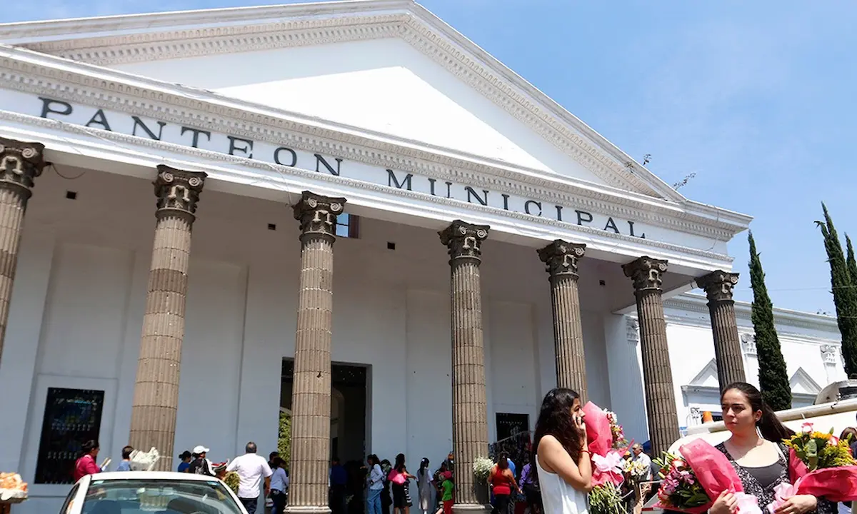 Panteón Municipal espera 18 mil visitantes por el Día del Padre