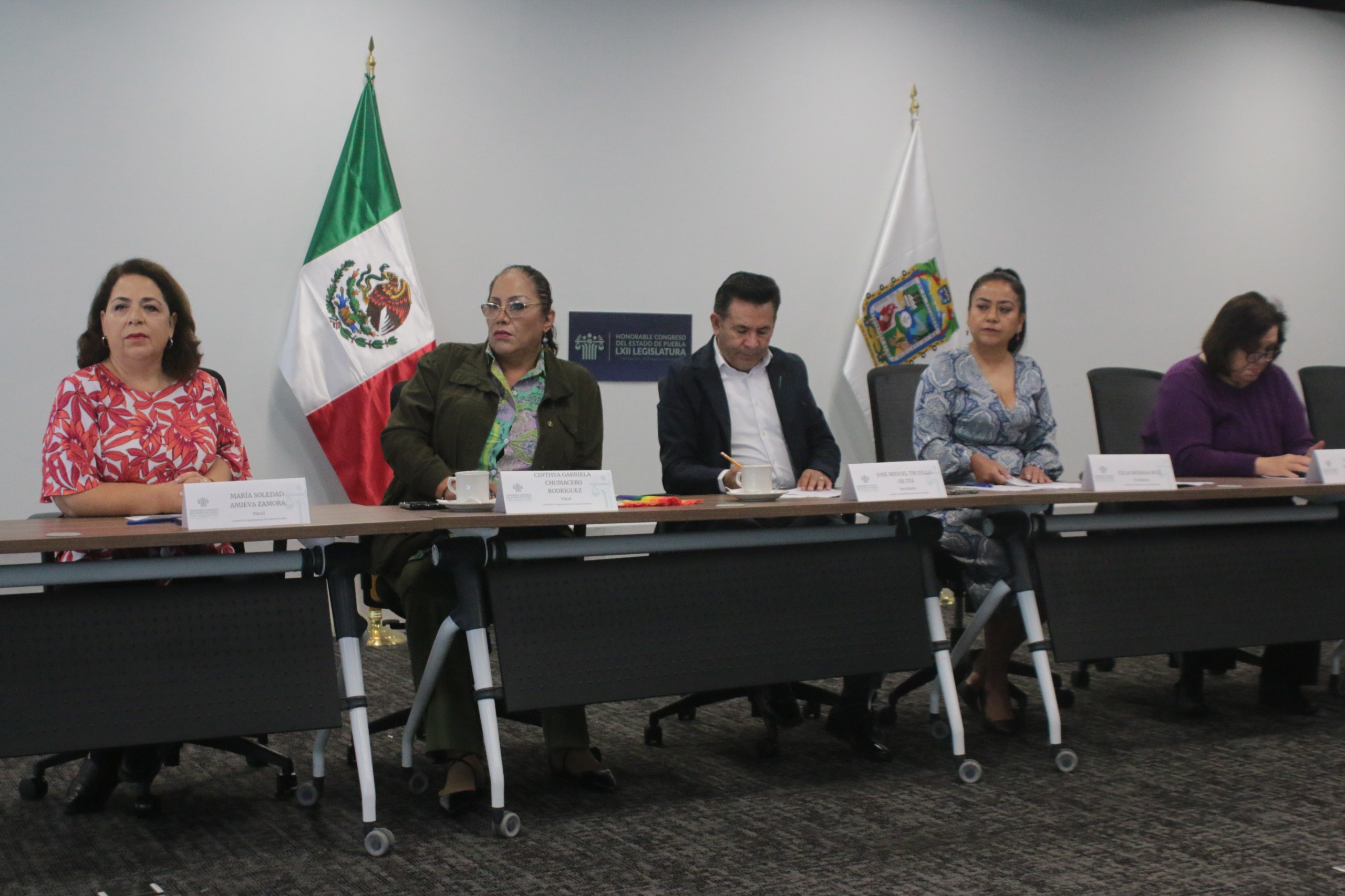Organizaciones civiles podría ingresar a programas sociales y recibir apoyos, promueven en Congreso