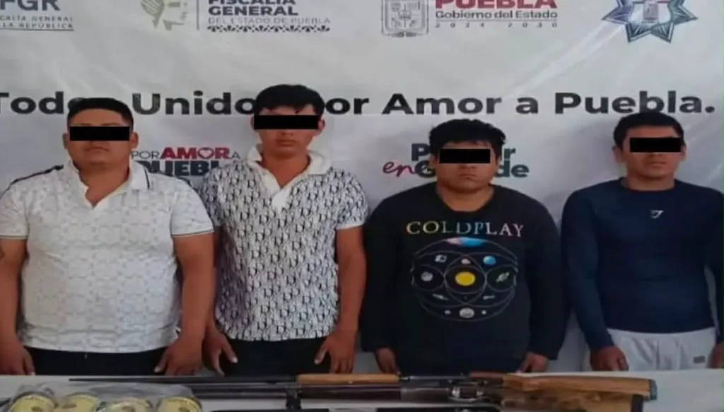 Robo de motocicleta termina con 4 detenidos en Tehuacán