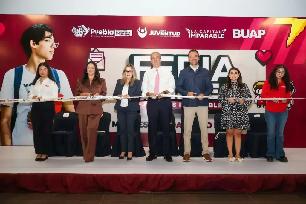 Acerca Pepe Chedraui a jóvenes a opciones de empleo formal en coordinación con la BUAP