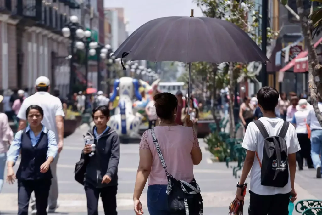 En Puebla inicia tercera ola de calor con hasta 45 grados
