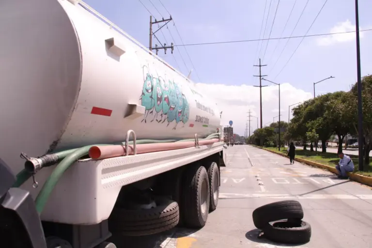 puebla-agua-de-puebla-para-todos-manifestación-calzada-ignacio-zaragoza