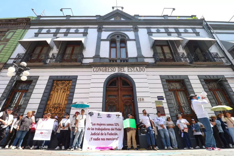 Puebla-congreso-del-estado-manifestación-trabajadores-del-poder-judicial-federal