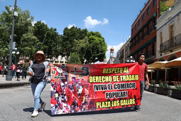 puebla-28-de-octubre-volanteo-diferentes zonas-de-la-cpital