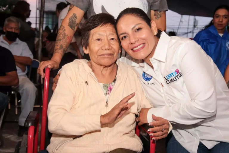 LUPITA CUAUTLE CIERRA CAMPAÑA EN LA COLONIA CONCEPCIÓN GUADALUPE