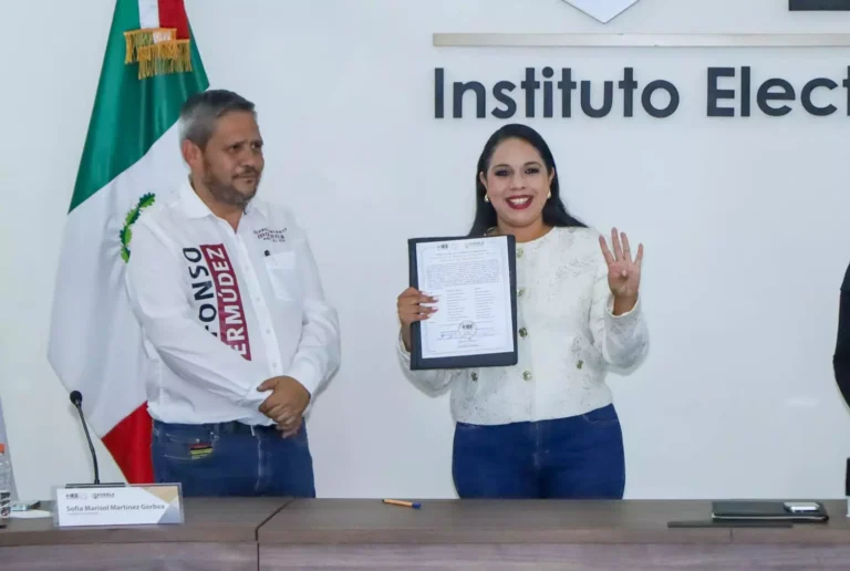 Tonantzin Fernández recibe constancia de mayoría como próxima presidenta de San Pedro Cholula