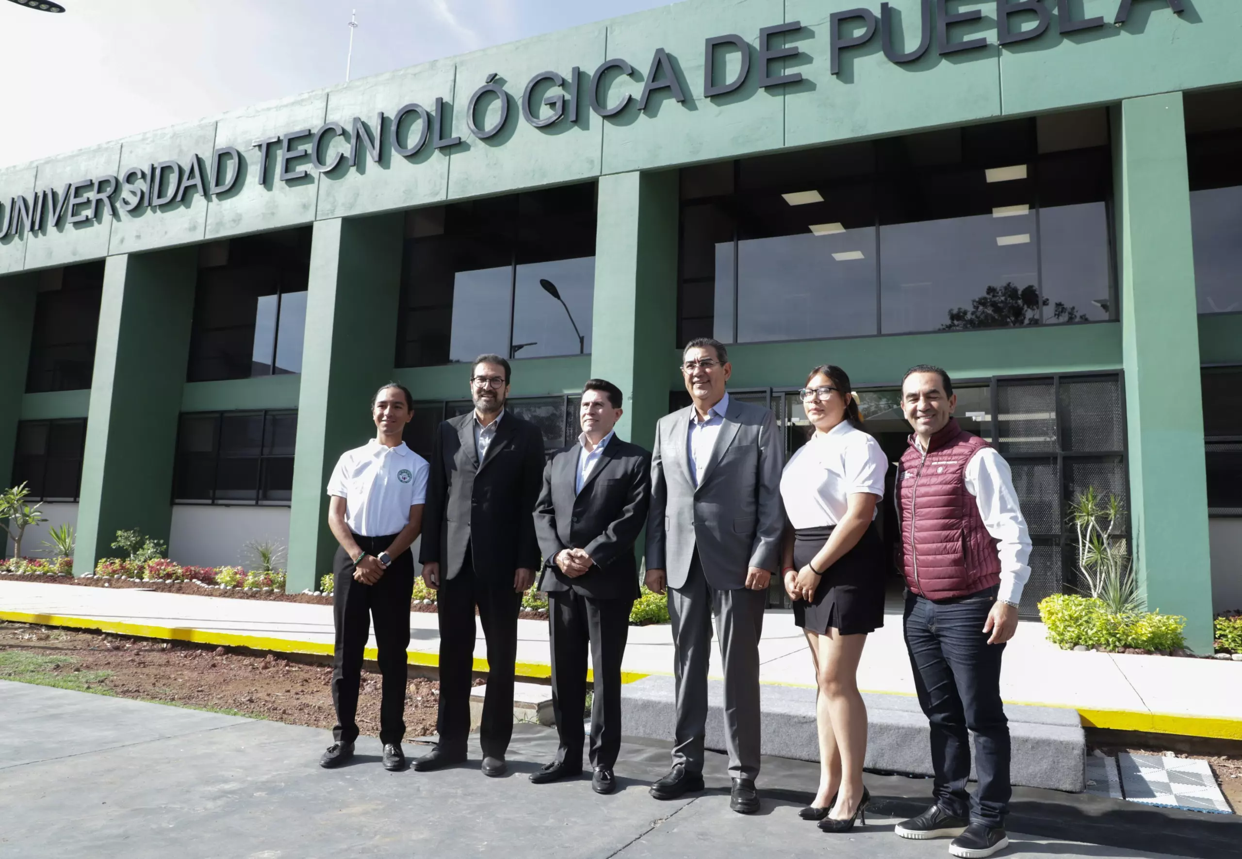 Invierte Gobierno de Puebla en infraestructura educativa para construir un mejor futuro: Sergio Salomón