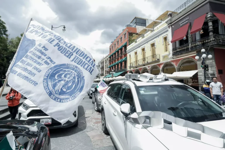 trabajadores-del-poder-judicial-puebla-manifestación