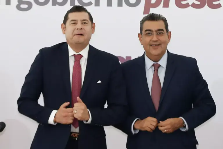 Alejandro-Armenta-Puebla-Sergio-Salomón-Gobernador-de-Puebla