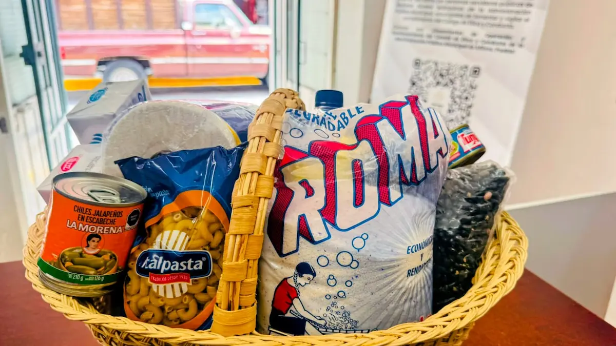 Ariadna Ayala apoya economía y nutrición de familias con nuevos productos en la Tienda de Abasto Popular