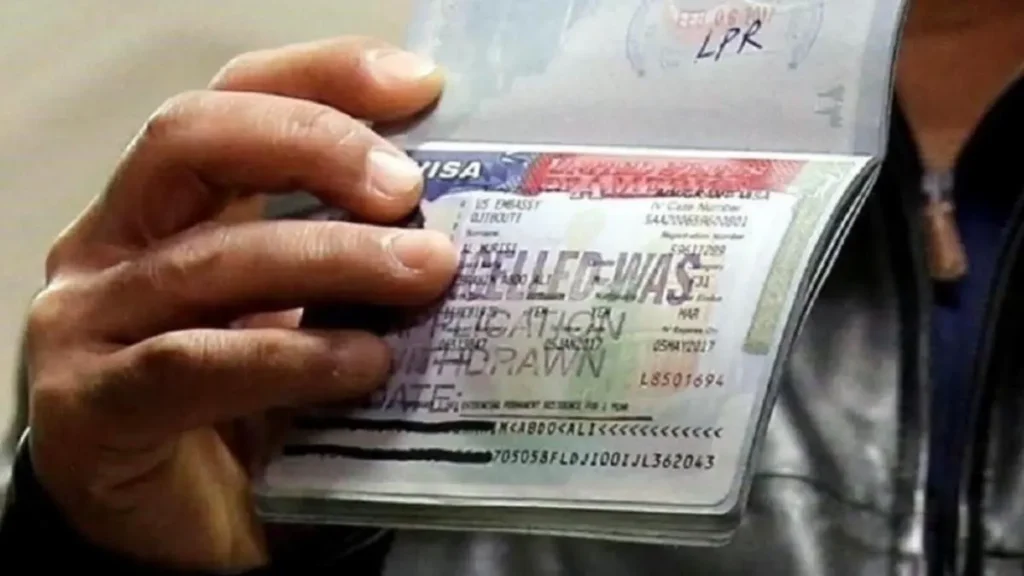 Sheinbaum aclara el papel de México frente a las visas de EU