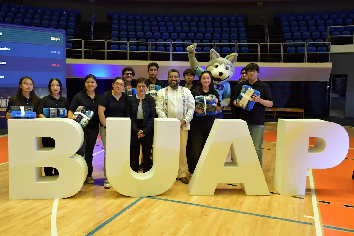 Bachillerato 5 de Mayo gana Olimpiada del Conocimiento BUAP 2026