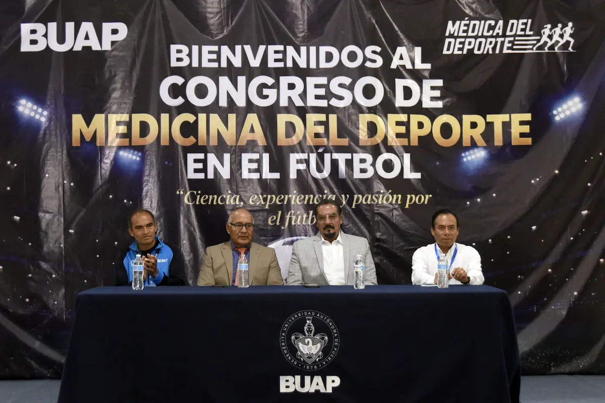 Capacita BUAP a especialistas en medicina deportiva