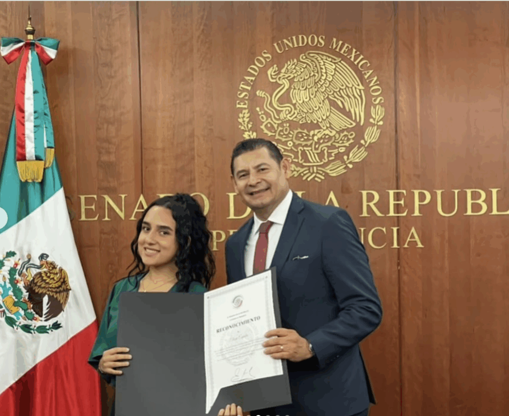 Redes Sociales Alexa Espidio