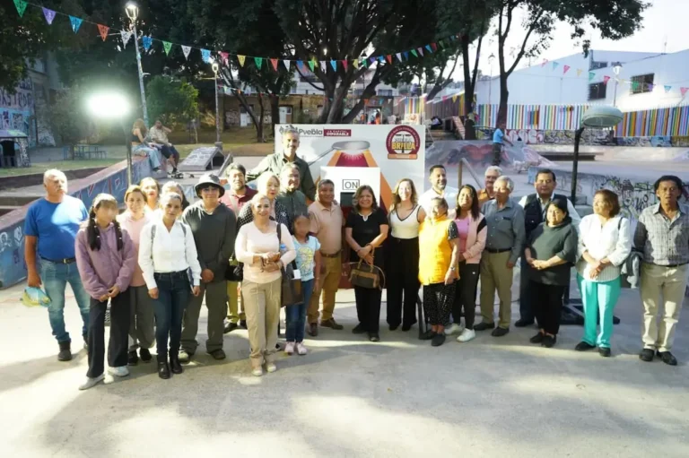 Con Puebla Brilla, Pepe Chedraui logra cobertura total de luminarias LED en el Barrio de Xonaca