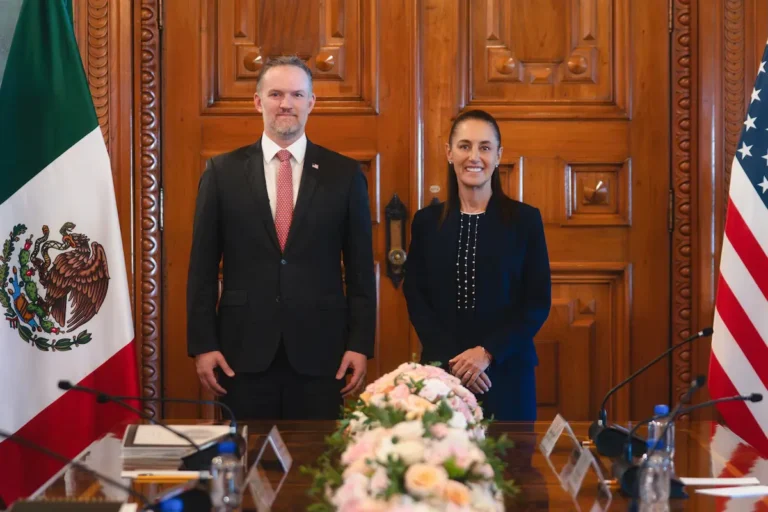 Sheinbaum y Jamieson Greer revisan el futuro del T-MEC