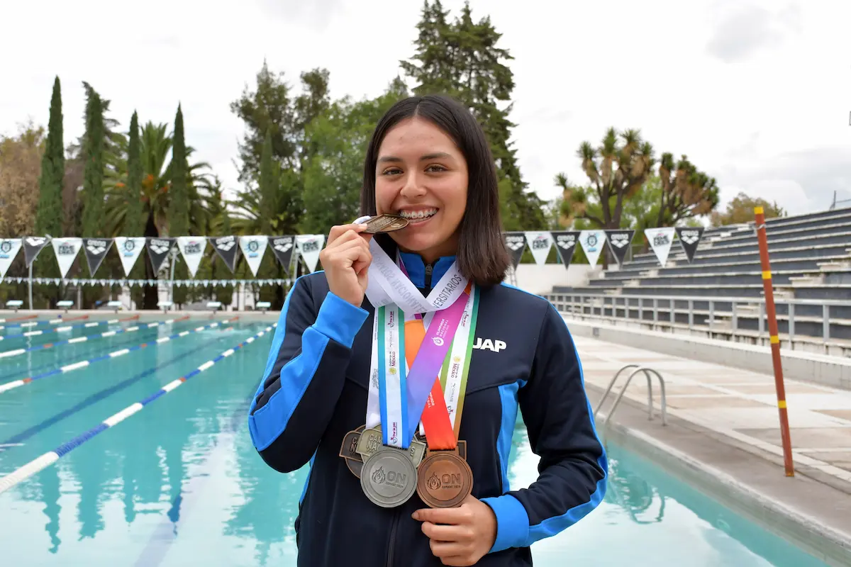 Destaca estudiante BUAP en competencias nacionales de natación