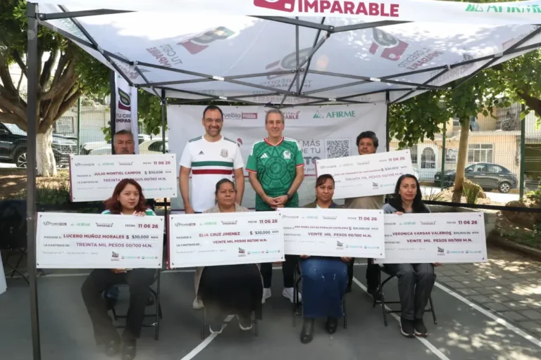 Entrega Pepe Chedraui cheques de “Tu Crédito Imparable” en San Jerónimo Caleras