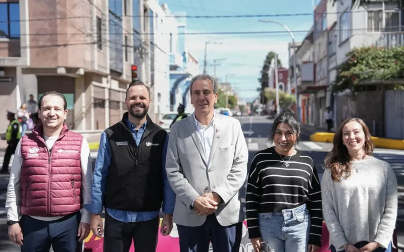 Entrega Pepe Chedraui rehabilitación vial de avenida 16 de Septiembre