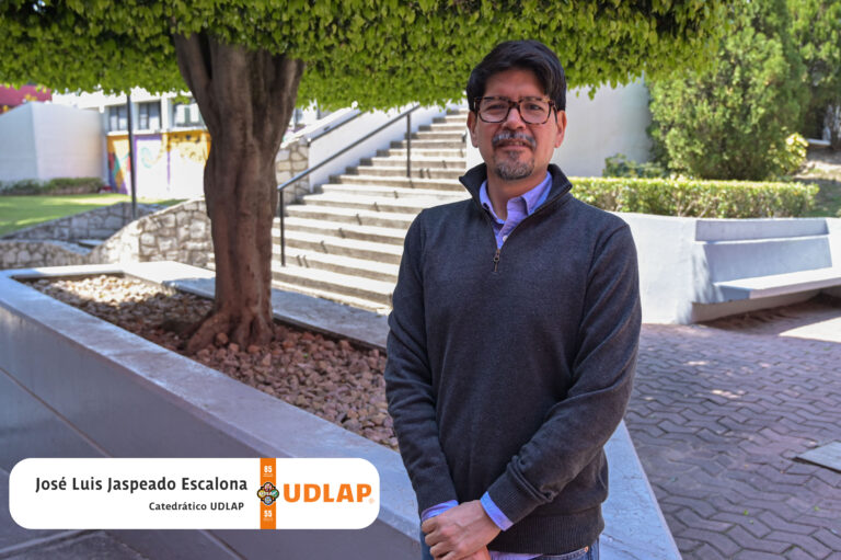 Investigación de académico de la UDLAP recibe galardón como la mejor tesis en humanidades 