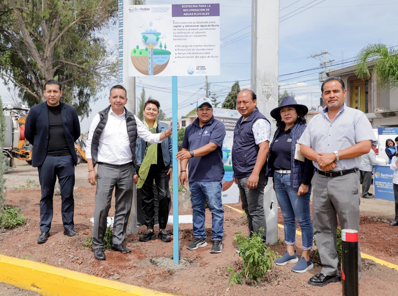 San Francisco Acatepec se beneficia con la entrega de pozo de agua, afirma “Mundo” Tlatehui