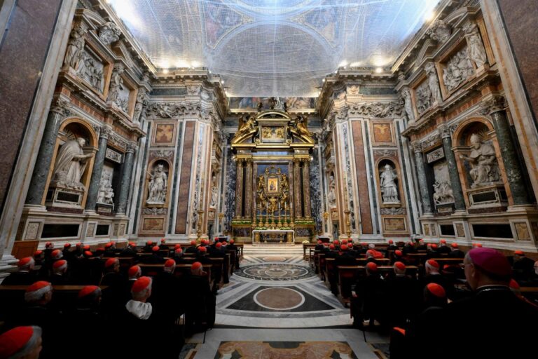 Anuncia el Vaticano el inicio del cónclave el próximo 7 de mayo