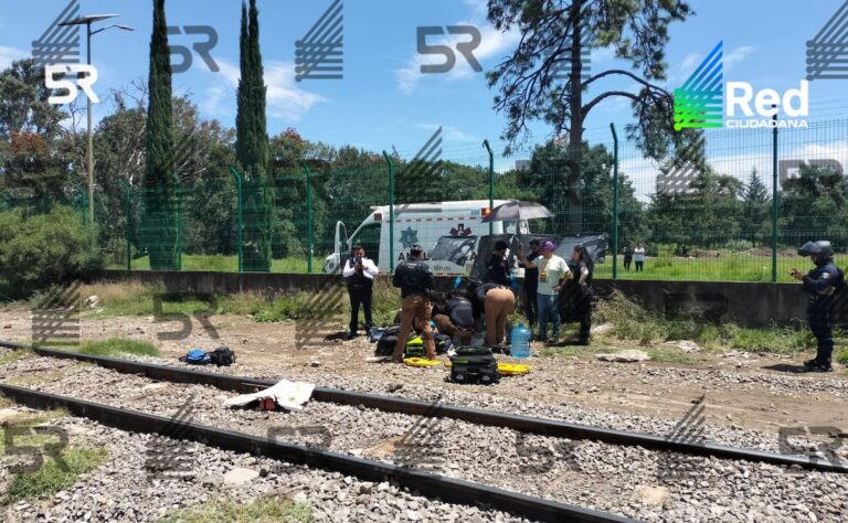 Tren atropella a un hombre en la colonia Santa Margarita; se encuentra inconsciente
