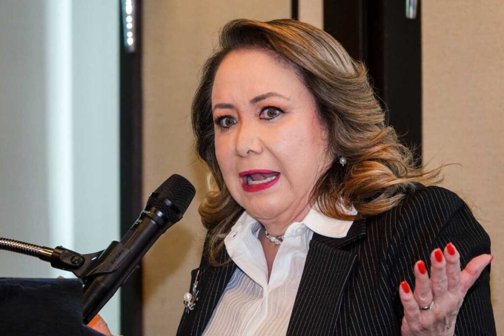 Resuelve Tribunal que la UNAM no podrá actuar contra ministra Yasmín Esquivel por plagio de tesis