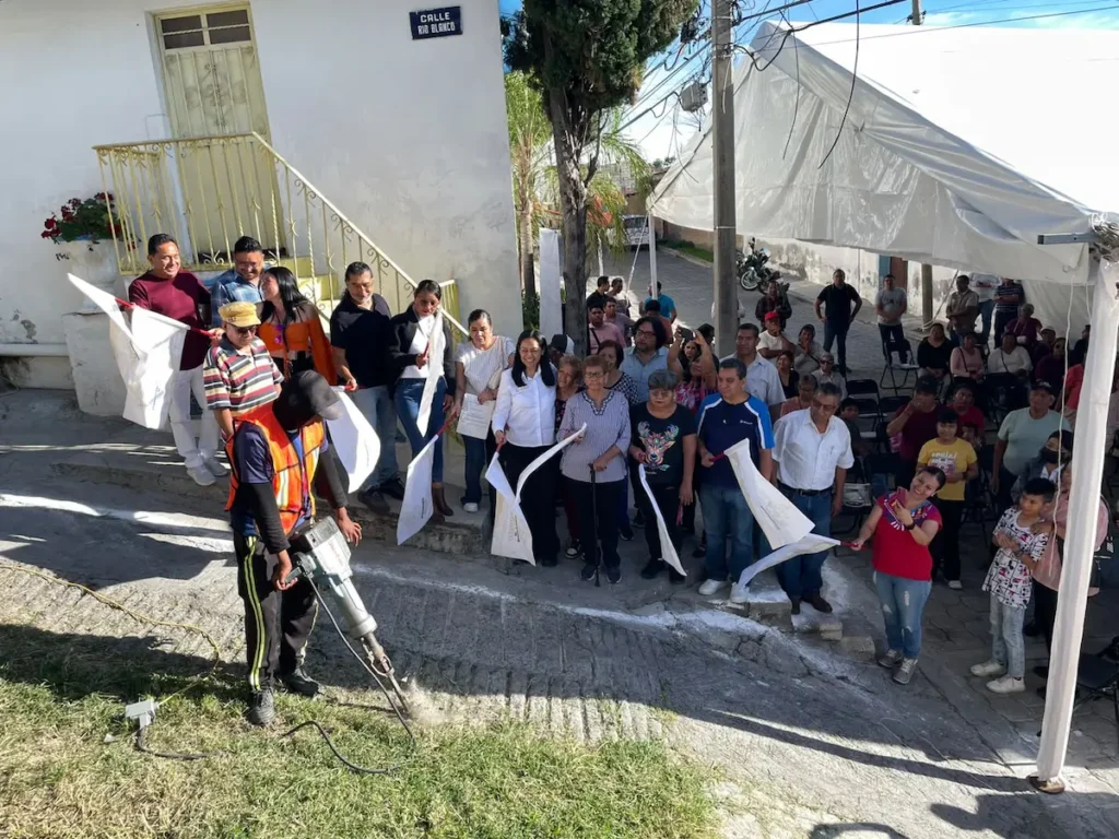 Obras que transforman Atlixco: Ariadna Ayala atiende petición de vecinos
