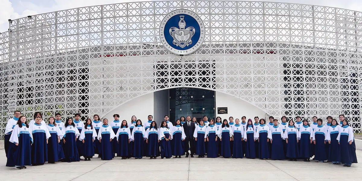 Presente, Coro Universitario Lobos BUAP en el 25 Festival Coral Internacional de Medellín