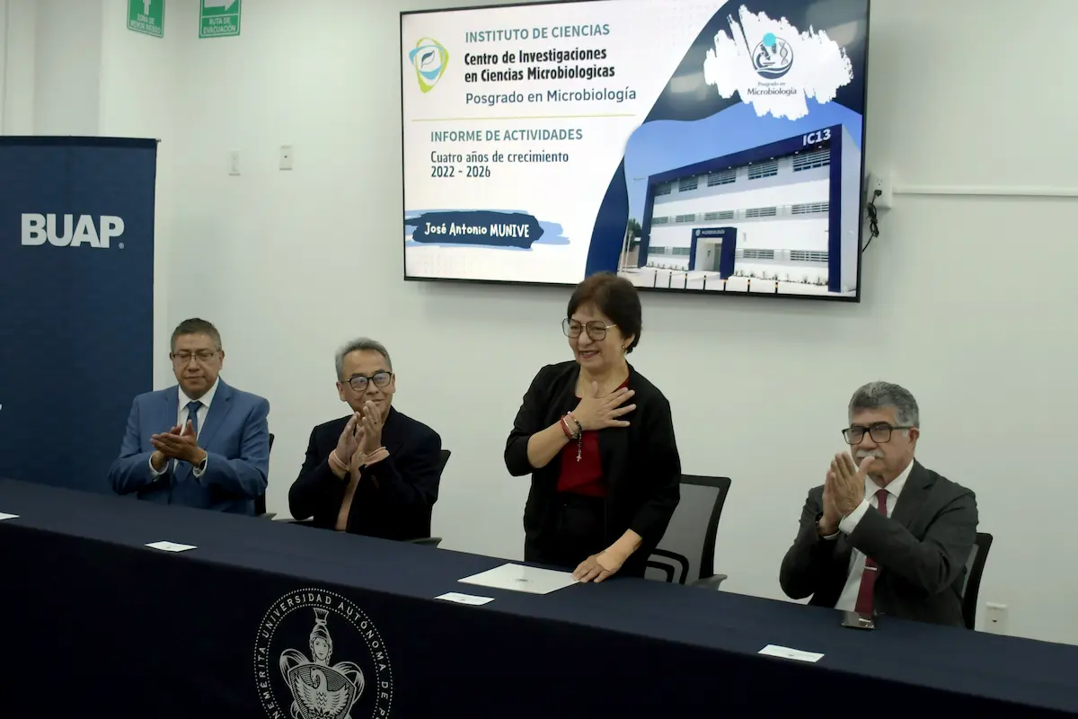 Reconoce Rectora Lilia Cedillo calidad del Posgrado en Microbiología
