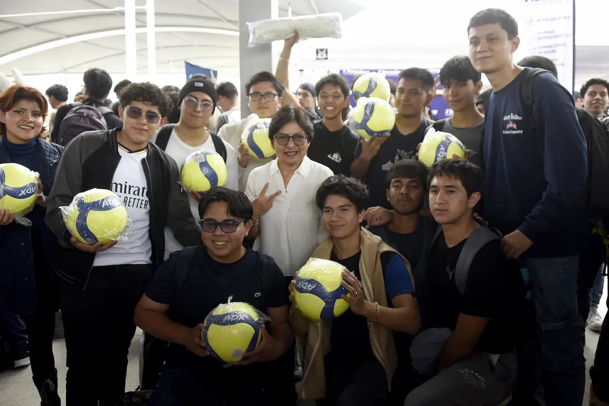 Rectora Lilia Cedillo encabeza bienvenida en CU2
