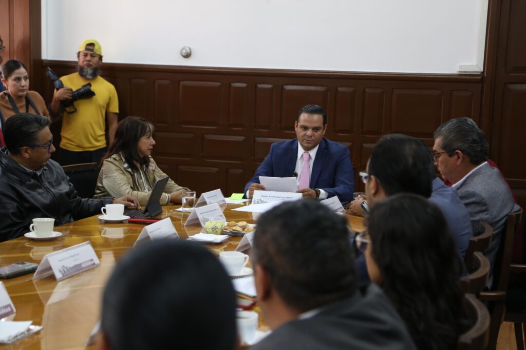 -Se instalaron las comisiones de Regularización de la Tierra y Bienes Patrimoniales; de Bienestar; así como la de Desarrollo y Gestión Rural