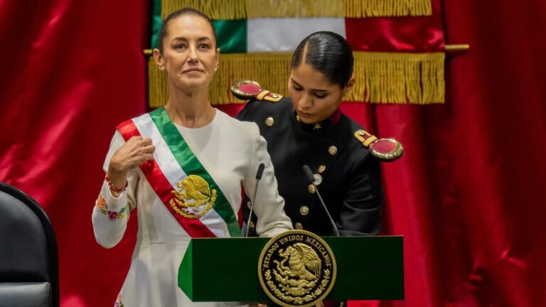 Claudia-Sheinbaum-rinde-protesta-primera-presidenta-de-méxico