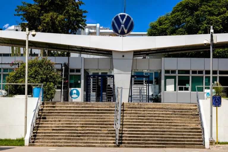 Reconoce Volkswagen derecho a organización sindical de su personal administrativo 