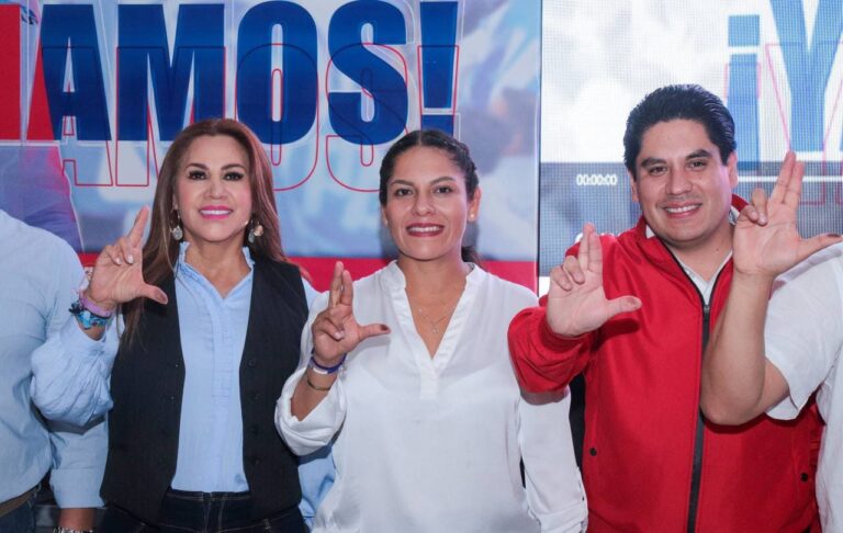 LUPITA CUAUTLE ARRASA EN LA ELECCIÓN A LA PRESIDENCIA DE SAN ANDRÉS CHOLULA